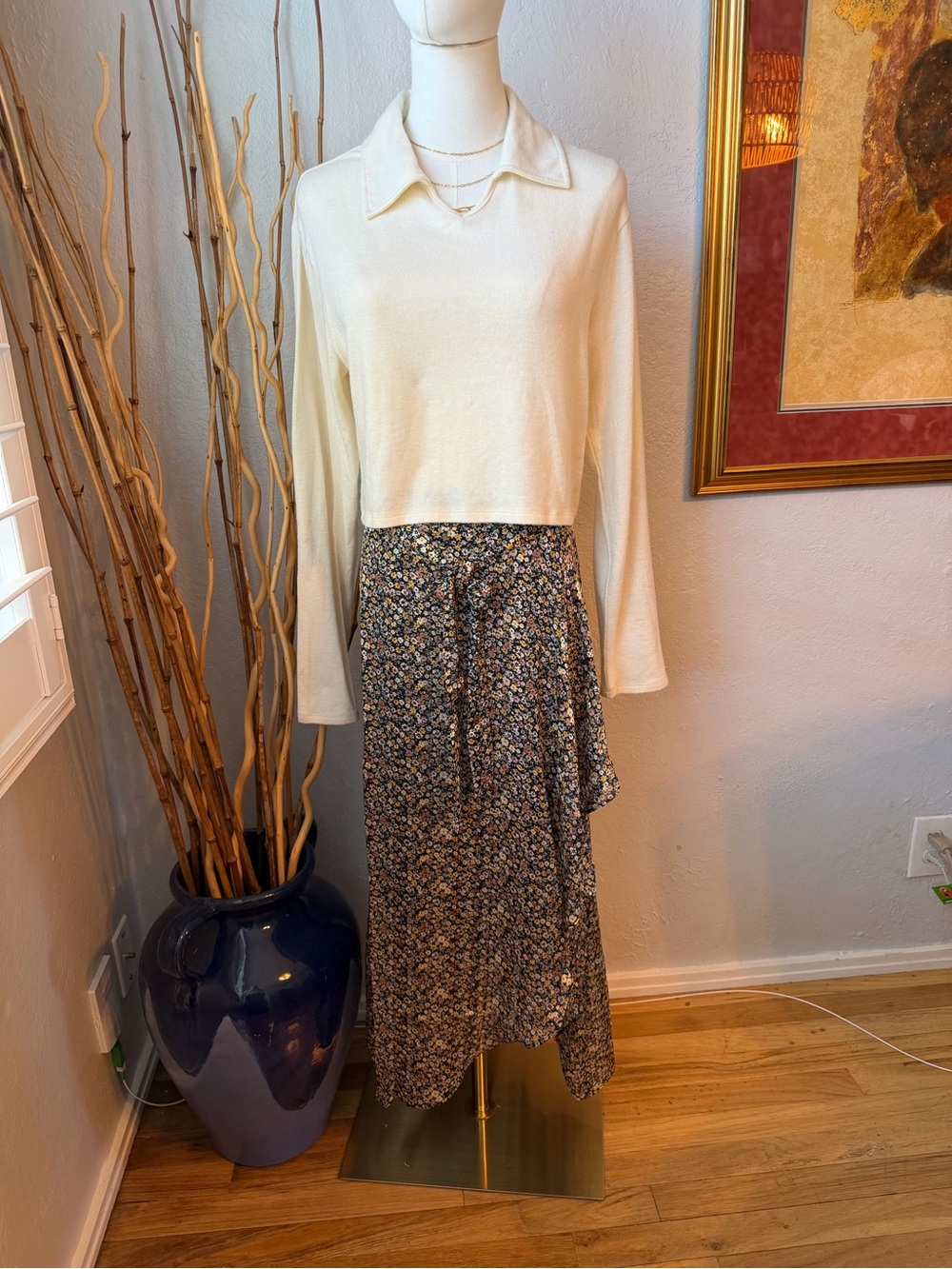 101~ NWT Sadie & Sage IVORY Long Sleeve Sweater with Collar. Size Small